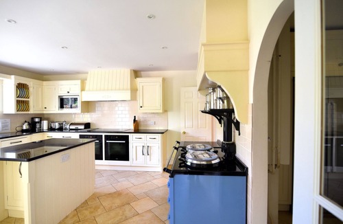 Burton Bradstock Cottage | Manor Lodge