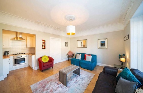 Broughty Ferry Apartment | Manor Place - Convenience and Style
