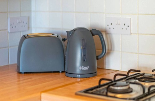 Broughty Ferry Apartment | Manor Place - Convenience and Style