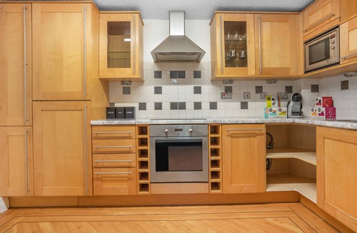 Edgbaston House | Manor Road House-Private Bathroom