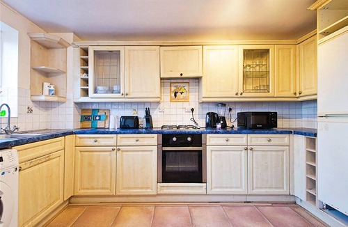 Thamesmead Apartment | Manor Thamesmead Apartment