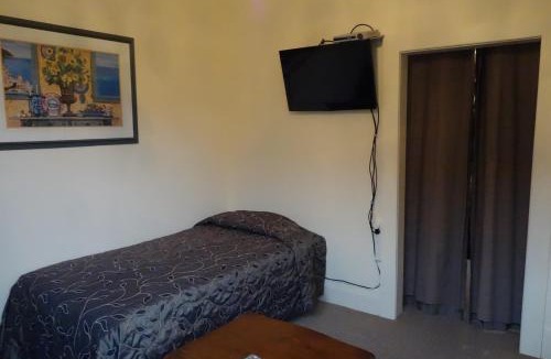 Huntly Hotel | Manor Views NZ