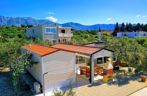 Sucuraj House | Manora guest pool house Sucuraj