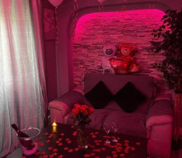 Bradford Apartment | Mansa Apartments