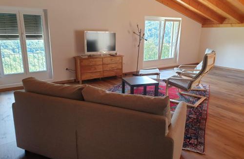 Valcolla Apartment | Mansarda/Loft open space