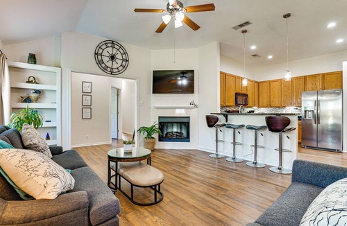 South Arlington House | Mansfield Gem Near DFW! 14 Mi to AT&T Stadium