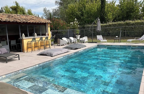 Saint-Laurent-des-Arbres House | Mansion - St laurent des arbresHouse with garden