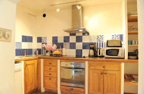 Castelnou House | Mansion - CastelnouHouse with character