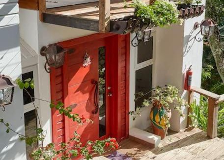 Jarabacoa Villa | Mansion Dubai-Mountain-Jacuzzi-4BR-Jamaca De Dios