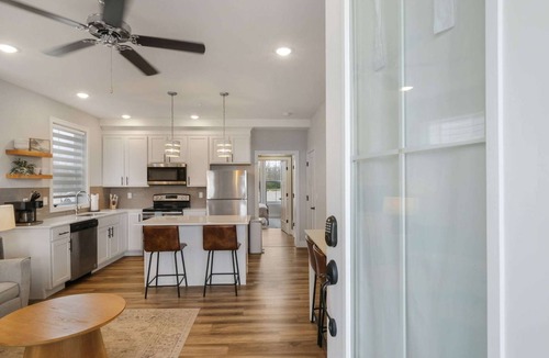 Ottawa Condo | Mansion Flat @ Navvy Town