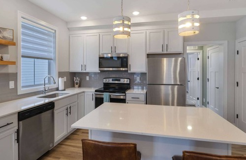 Ottawa Condo | Mansion Flat @ Navvy Town
