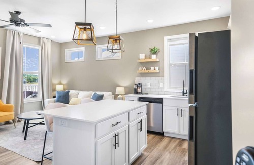 Ottawa Condo | Mansion Flat @ Navvy Town