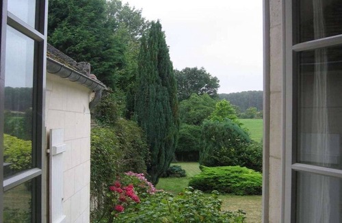 Machemont Villa | Mansion in Machemont with Private Garden, BBQ & Fireplace