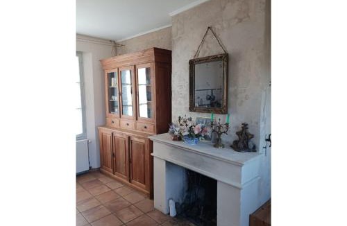 Machemont House | Mansion in Machemont with Private Garden, BBQ & Fireplace