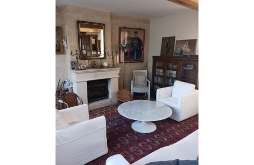 Machemont House | Mansion in Machemont with Private Garden, BBQ & Fireplace