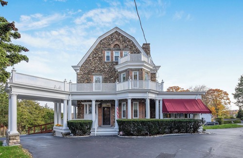 Montebello House | Mansion in the Mountains - Luxury, Peace & Family