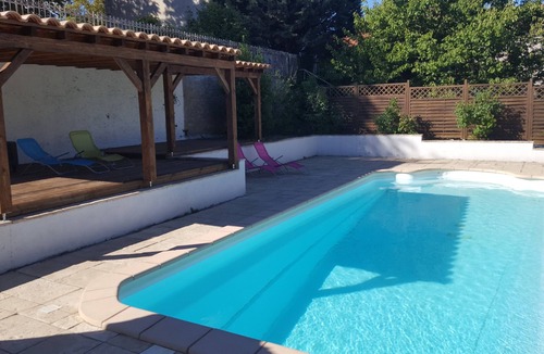 Pomas Apartment | MANSION IN TRANSFORMING GITE