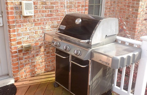 Little Ferry Villa | Mansion NYC Metlife Stadium American Dream