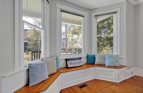 Wilmington Historic District House | Mansion on Front - 5 separate one bed condos with free parking!