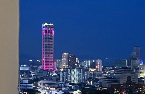 Downtown George Town Apartment | Mansion One Suites by PerfectSweetHome