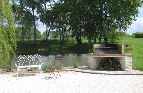 Pecy House | Mansion - Pécy