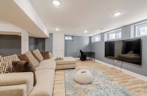 Orange House | Mansion Vibes