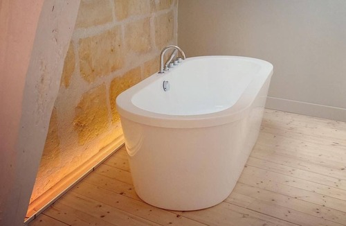 Cinq-Mars-la-Pile Bed & Breakfast | Mansion with heated swimming pool