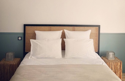 Cinq-Mars-la-Pile Bed & Breakfast | Mansion with heated swimming pool