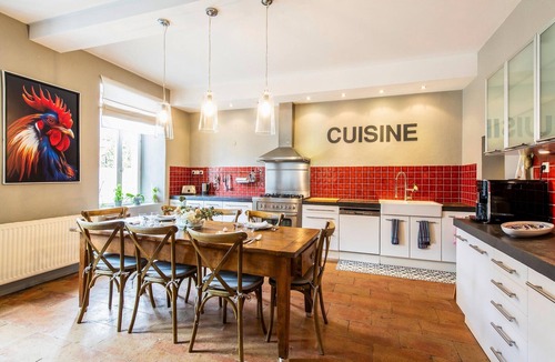 Buzet-sur-Tarn Villa | Mansion with Swimming Pool