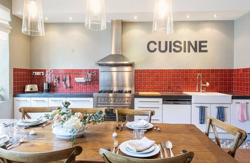 Buzet-sur-Tarn Villa | Mansion with Swimming Pool