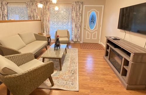 Peters Cottage | Manteca Farms