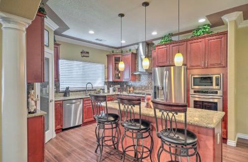 Manteca House | Manteca Home w/Gated Yard ~ 2 Mi to Downtown