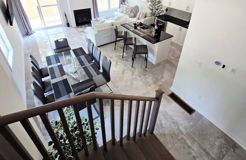 Wellington House | Mantie By The Bay
