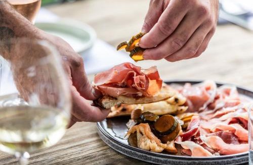 Shoreham Hotel | Mantons Creek Estate