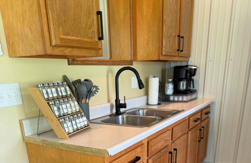 Morgantown Apartment | Mantra Bungalow at Asana Lake Retreat