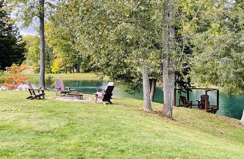 Morgantown Apartment | Mantra Bungalow at Asana Lake Retreat