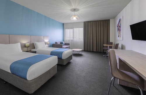 Melton South Hotel | Mantra Melbourne Melton