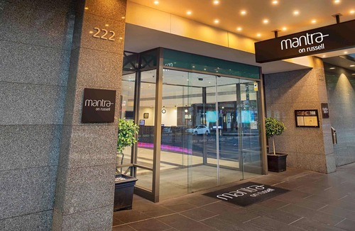 Chinatown Apartment | Mantra on Russell Melbourne