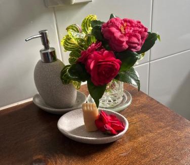 Maleny Apartment | Manuka Getaway