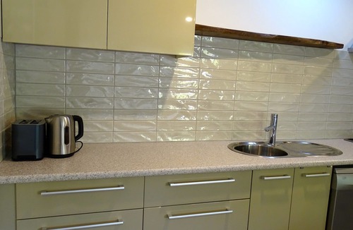 Maleny House | Manuka Getaway with Log Fire & Gourmet Breakfast