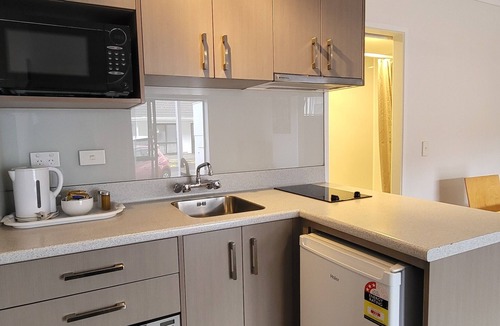 Manukau City Cabin | Manukau Motor Lodge