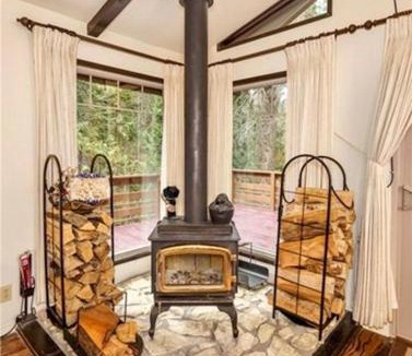 Fish Camp House | ManVee at Yosemite