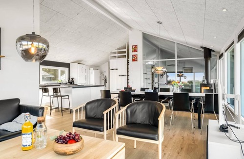 Grønhøj House | "Månviva" - 250m from the sea by Interhome