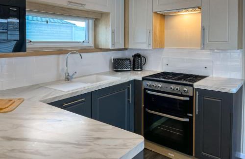 Muston House | Maple 8