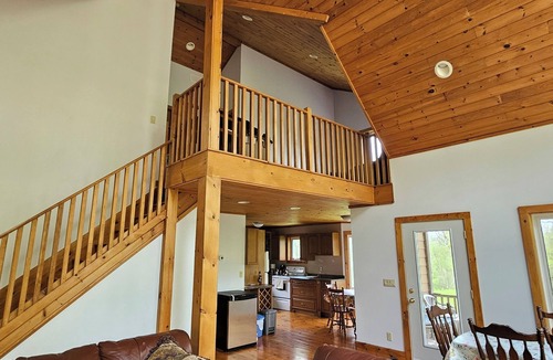 Kingsville Cottage | Maple Alley Retreat on Pelee Island