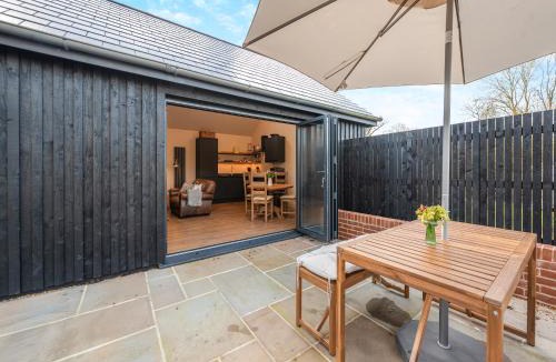 Eye House | Maple Barn