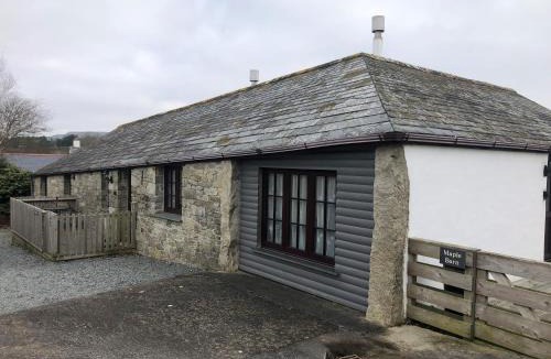 Grampound Apartment | Maple & Beech Barns