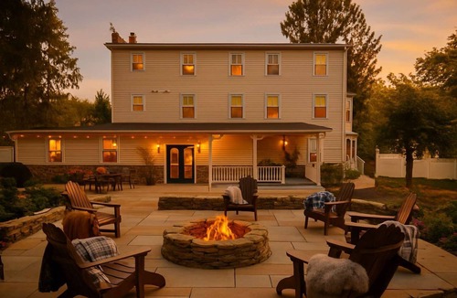 Town of Marlborough House | Maple Branch Manor: Large Groups | Events, Parties