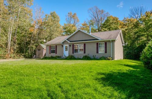 Miller Lake House | Maple Cottage - Cozy Cottage in Miller Lake