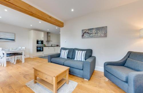 Ashford House | Maple Cottage